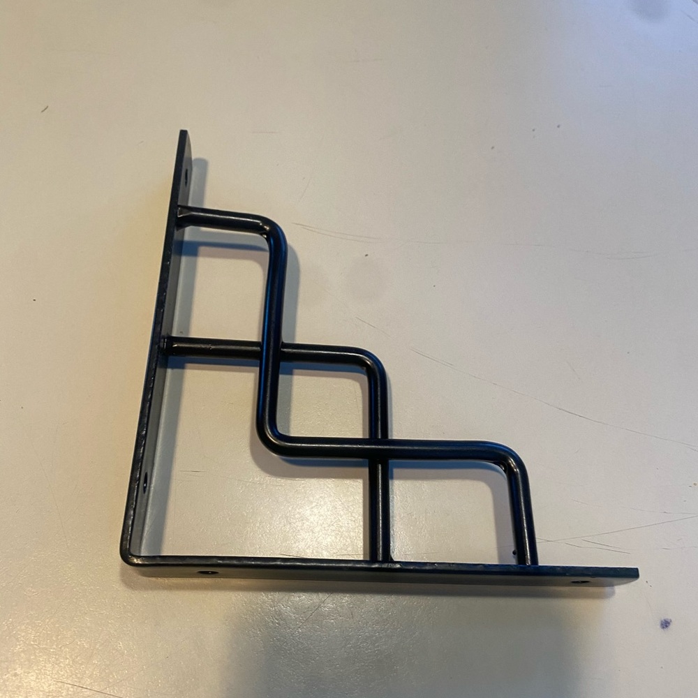 L shaped support bracket - Picture 3 of 4